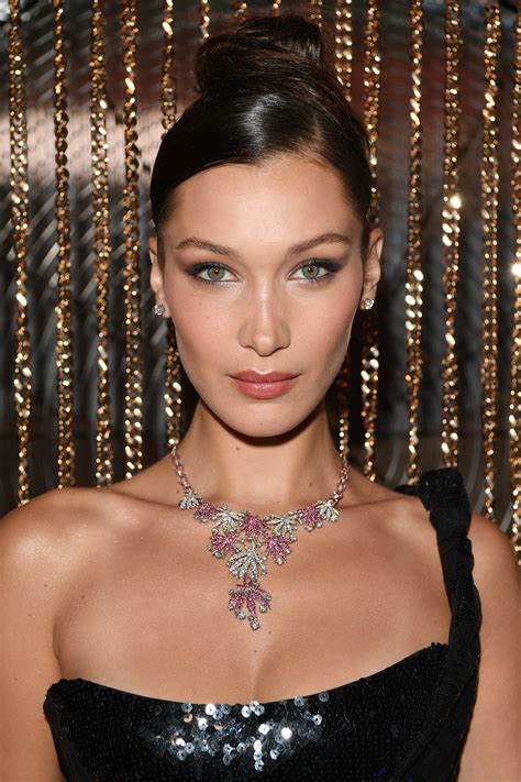 Bella Hadid 